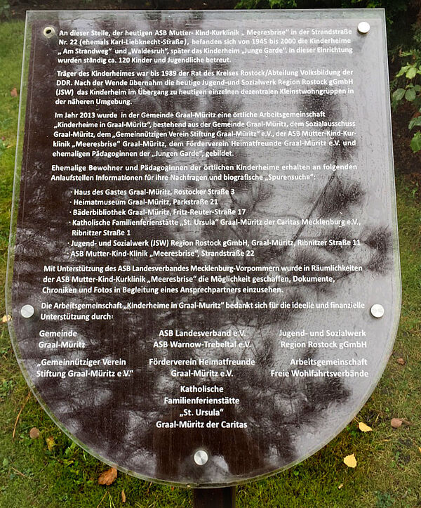 Tafel beim ehemaligen Kinderheim